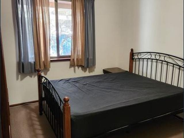 Neat 2 Bed Villa in Great Location!