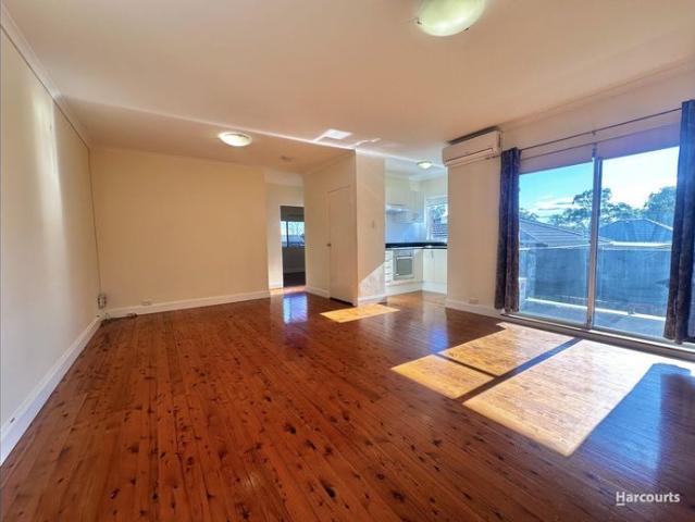 Neat 2 Bedroom Unit in a Convenient Location