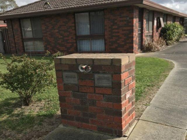 Neat 2 Bedroom Unit