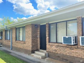 Neat 2 Bedroom Unit