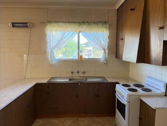 Neat 2 bedroom unit