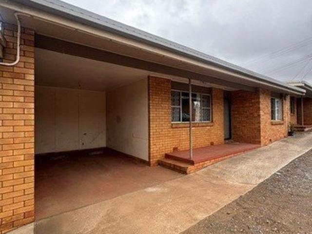 Neat 2 Bedroom Unit