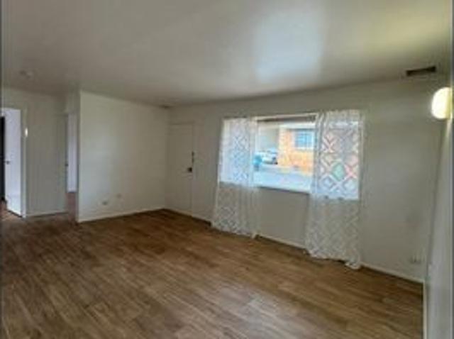 Neat 2 Bedroom Unit