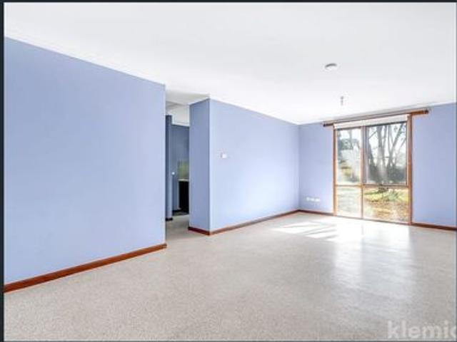 NEAT 2 BEDROOM HOME IN PARK SETTING
