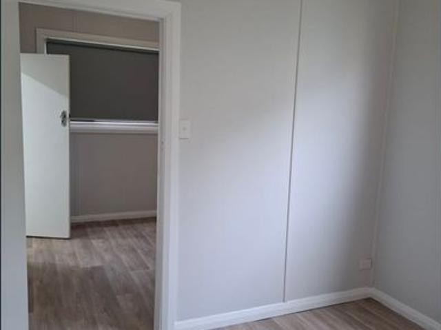Neat 2br Home Near Public Transport