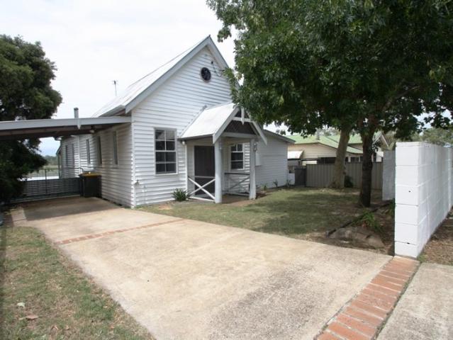 Neat 3 Bedroom Family Home in Great Location