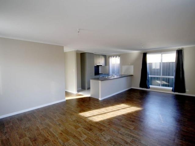 Neat 3 Bedroom Home on Spacious Allotment Contact Agent