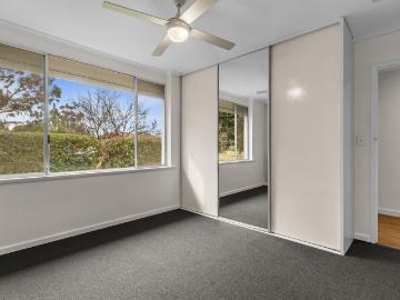 Neat 3 bedroom home in great location Available 1st July