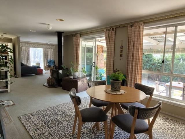 Neat 3 bedroom home in the heart of Yea