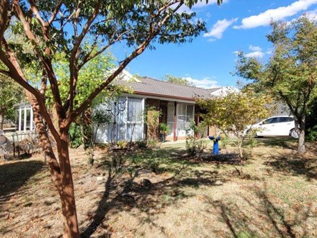 Neat 3 bedroom home in the heart of Yea