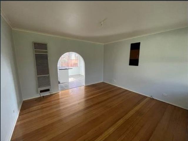 Neat 3 Bedroom Home Right Here in Churchill