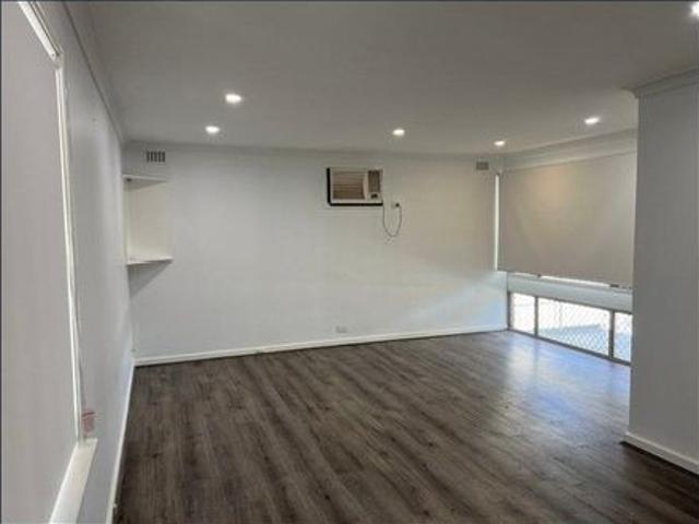 Neat 3 x 1 for rent
