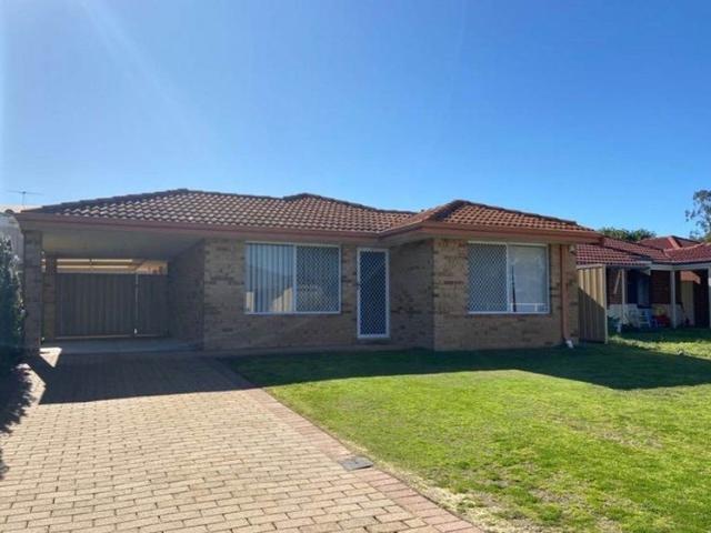 Neat 4 bedroom Home with Monthly Lawn Mowing included