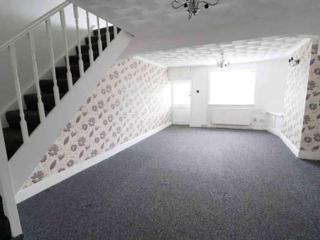 Neath Road, Neath, SA11