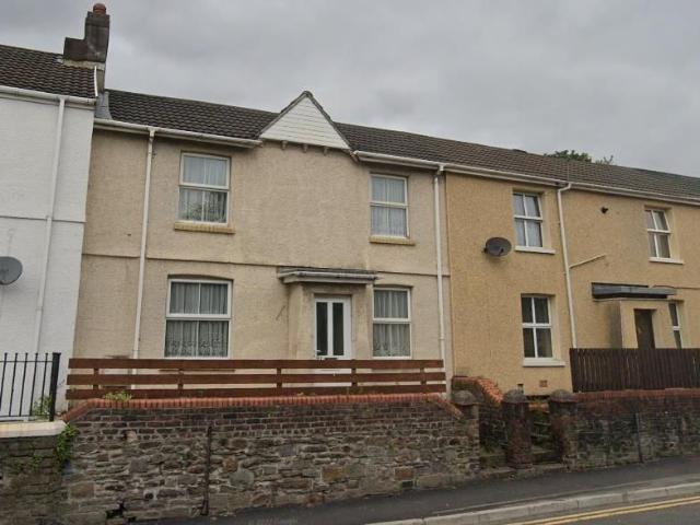 Neath Road, Swansea SA6, 2 bed property to rent, £850 pcm | PrimeLocation