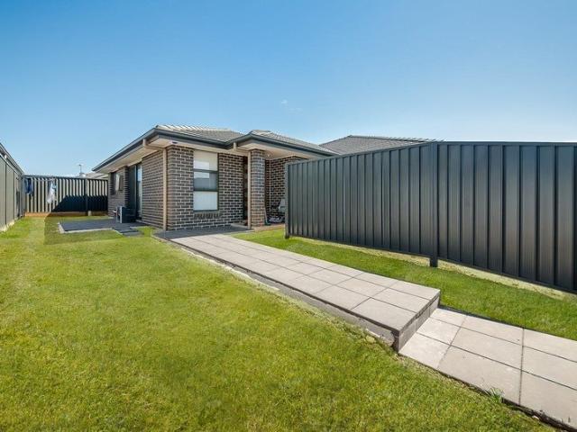 Neatly Presented One Bedroom Granny Flat