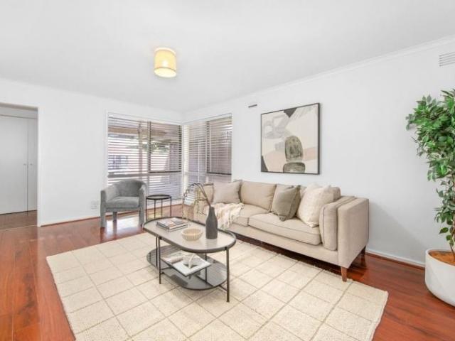 Neatly presented three bedroom residence in prime location