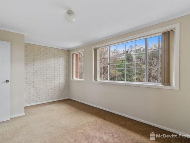 Neatly presented 2 Bedroom unit in Quayle Street Sandy Bay