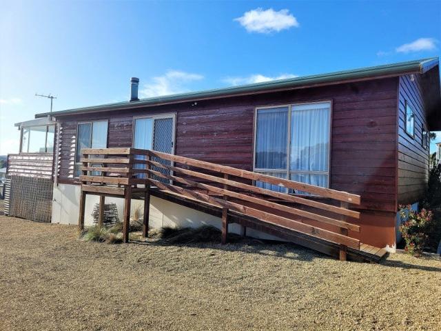Neatly presented 3 bedroom home