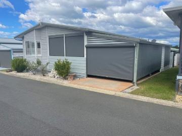 NEATLY RENOVATED 2 BEDROOM
