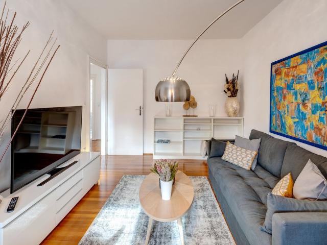 Near Münchner Freiheit: very beautiful apartment