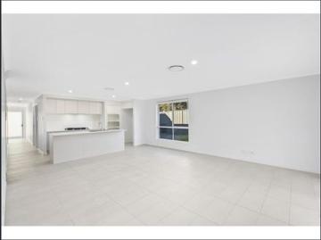 NEAR MODERN FAMILY HOME IN GREAT LOCATION