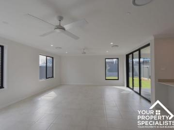 Near new 4 Bedroom