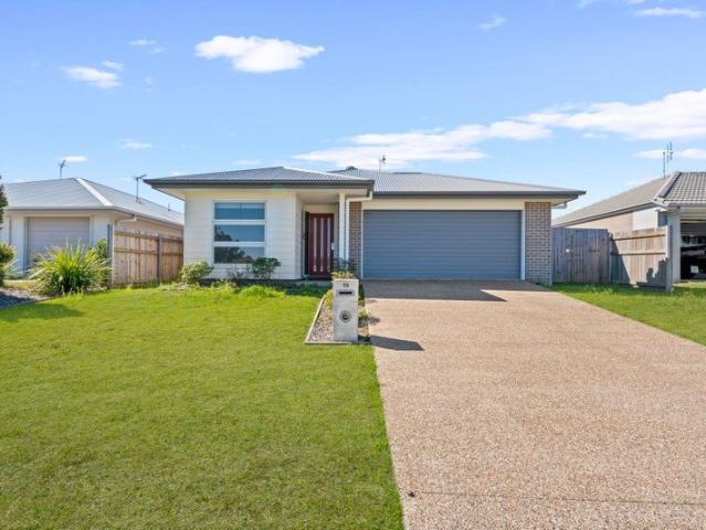 Near New 4 Bedroom Family Home!