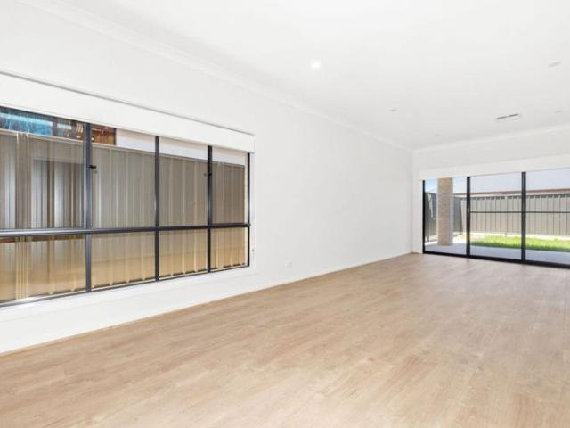 Near New 4 Bedroom Family Home – Modern, Spacious & Ready to Enjoy!