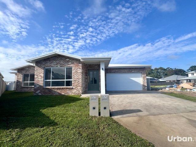Near New 4 Bedroom home