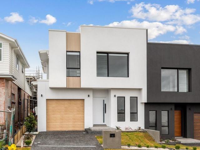 Near New 4 Bedroom Townhouse