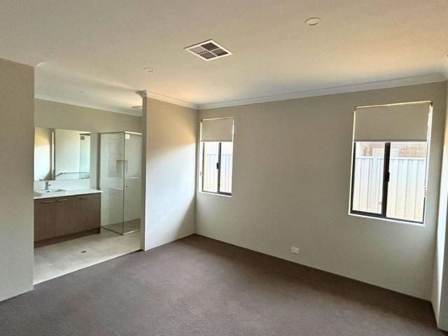 Near New 4x2 Coastal Home Where Space meets the Seabreeze !