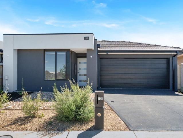 Near new 5 Bedroom