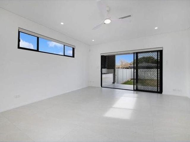 Near New 5 Bedroom Duplex