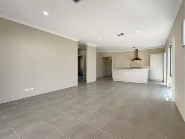 Near New 5 Bedroom, Ready to Move In Now!