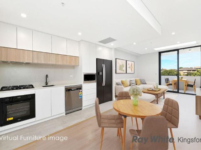 Near New 1 Bedroom Apartment With Courtyard