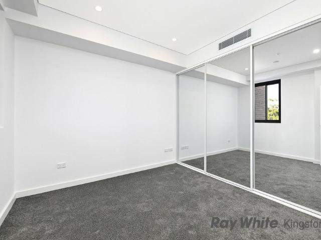 Near New 1 Bedroom With Courtyard