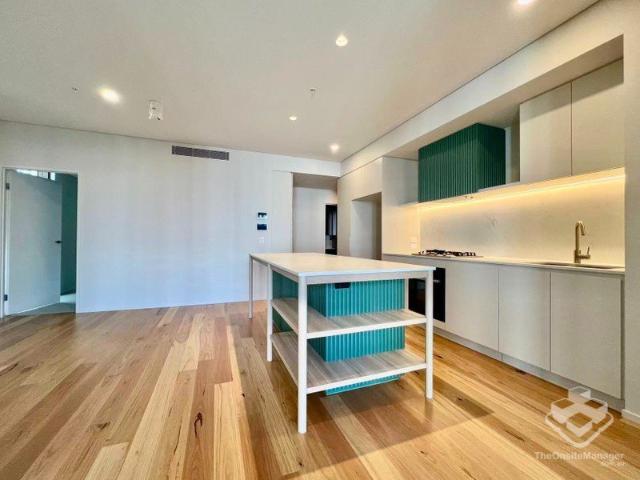 Near New 2 Bedroom Apartment in West Village Prime Inner City Living!
