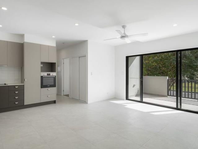 Near New 2 bedroom Apartment