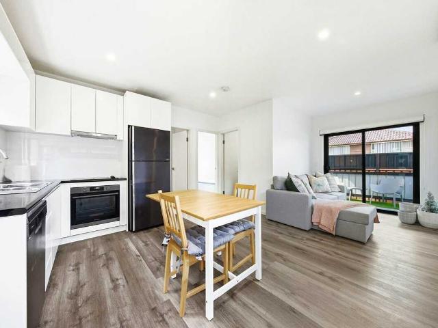 Near new 2 bedroom Granny Flat