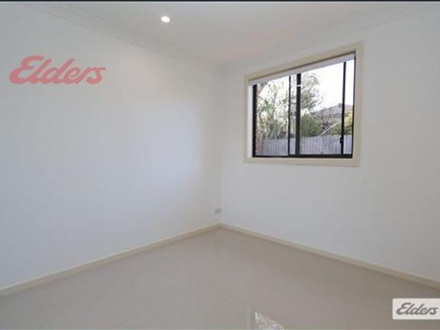 Near New 2 Bedroom Granny Flat