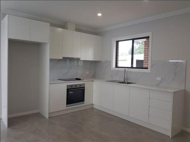 Near new 2 Bedroom Granny Flat