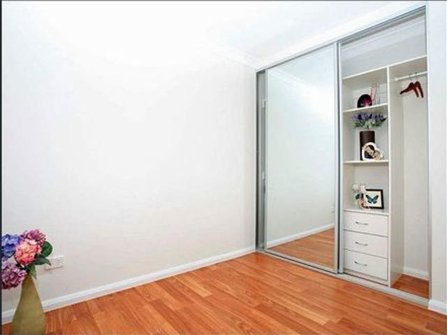 NEAR NEW 2 BEDROOM FLAT