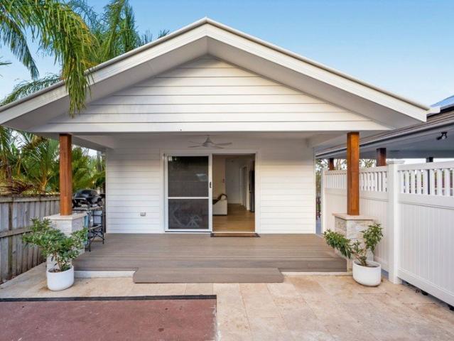 Near New 2 Bedroom Home with Water Included