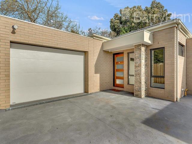Near New 2 Bedroom Unit!