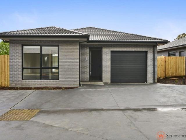 Near New 2 Bedroom Unit