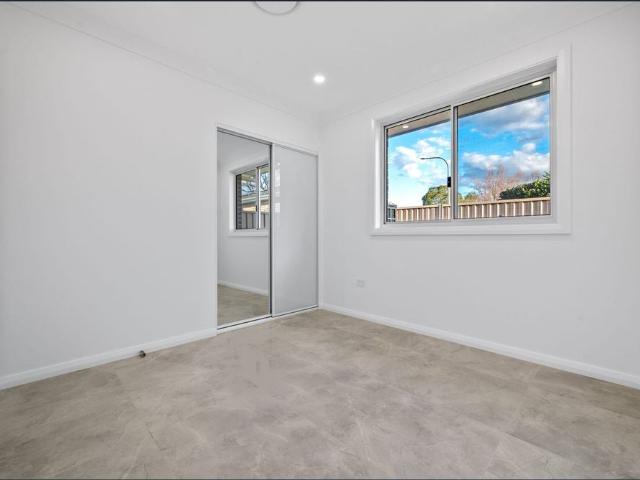Near New 2 X Bedroom Granny Flat !