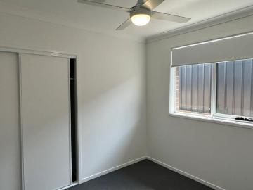 NEAR NEW 3 BEDROOM DUPLEX
