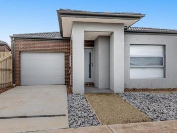 Near New 3 Bedroom Home
