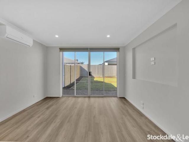 Near New 3 Bedroom Home in the Heart of Donnybrook !